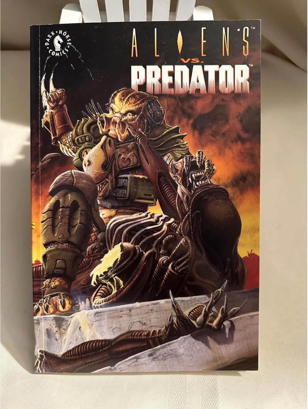 Aliens vs Predator TPB Trade Paperback Phil Norwood Chris Warner art versus NEW!